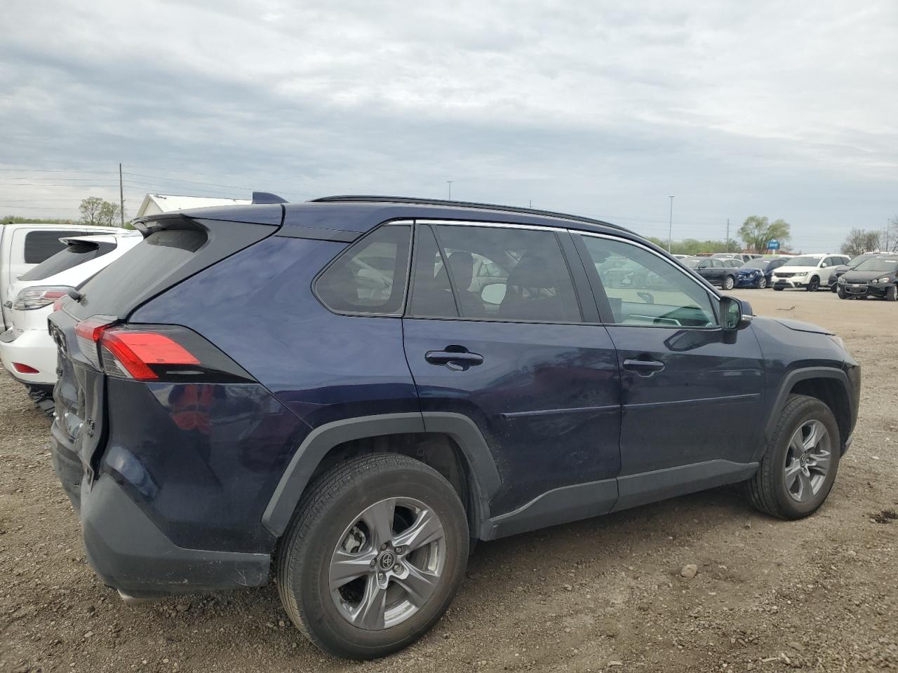 2022 TOYOTA RAV4 XLE VIN:2T3P1RFV1NW249994