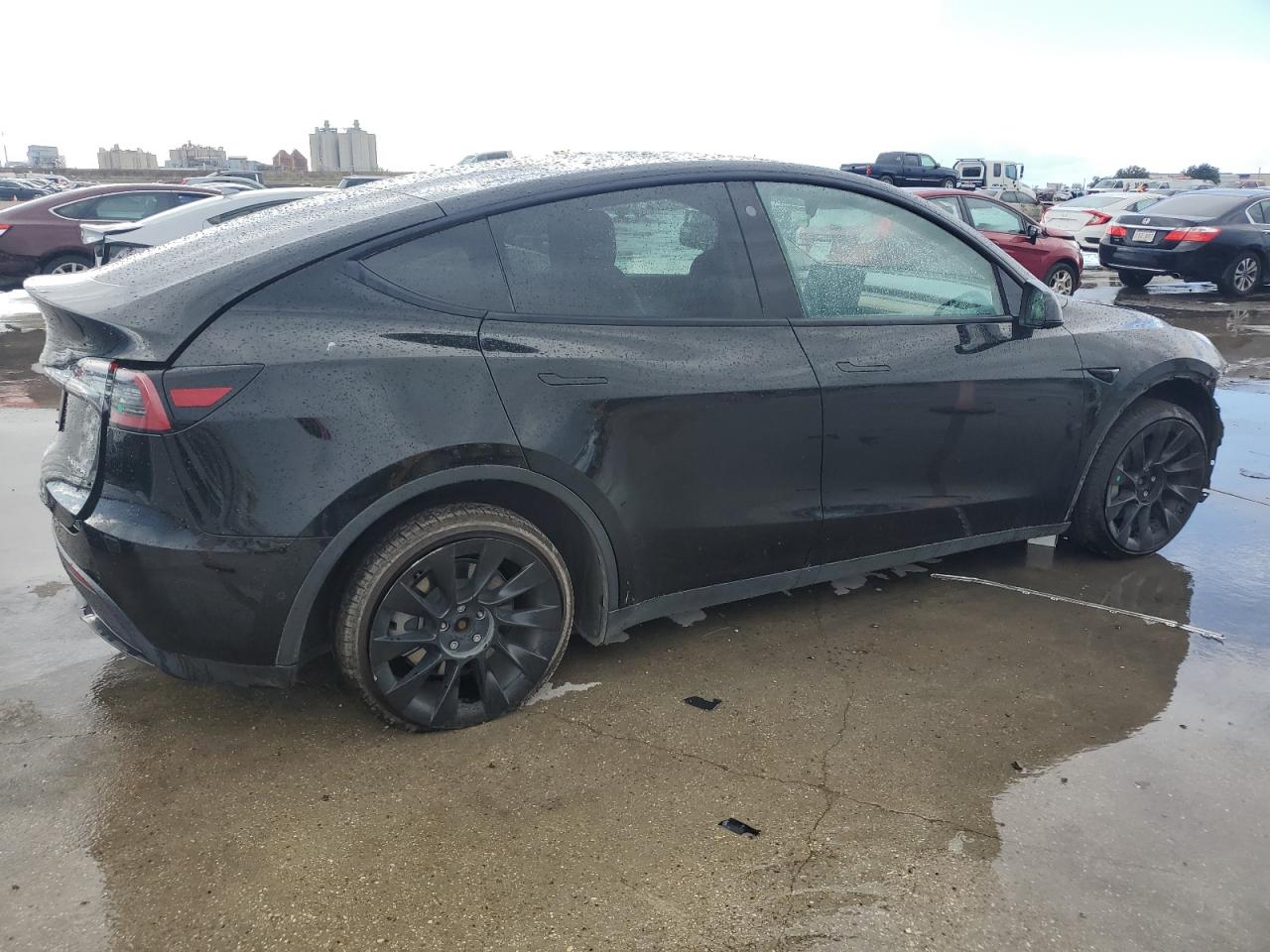 2022 TESLA MODEL Y  VIN:7SAYGDEE5NF337933