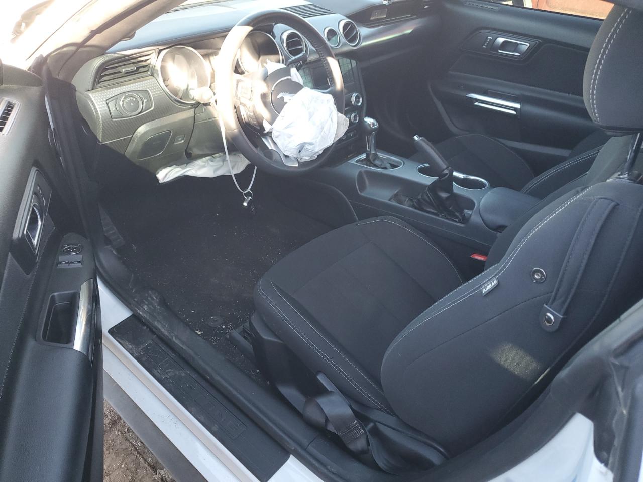 2022 FORD MUSTANG  VIN:1FA6P8TD1N5110526