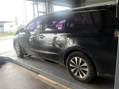2014 Kia Carnival VIN: