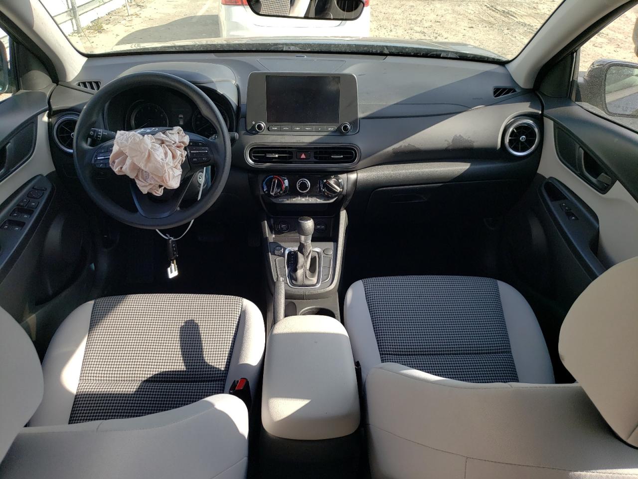 2022 HYUNDAI KONA SEL VIN:KM8K22AB4NU796343