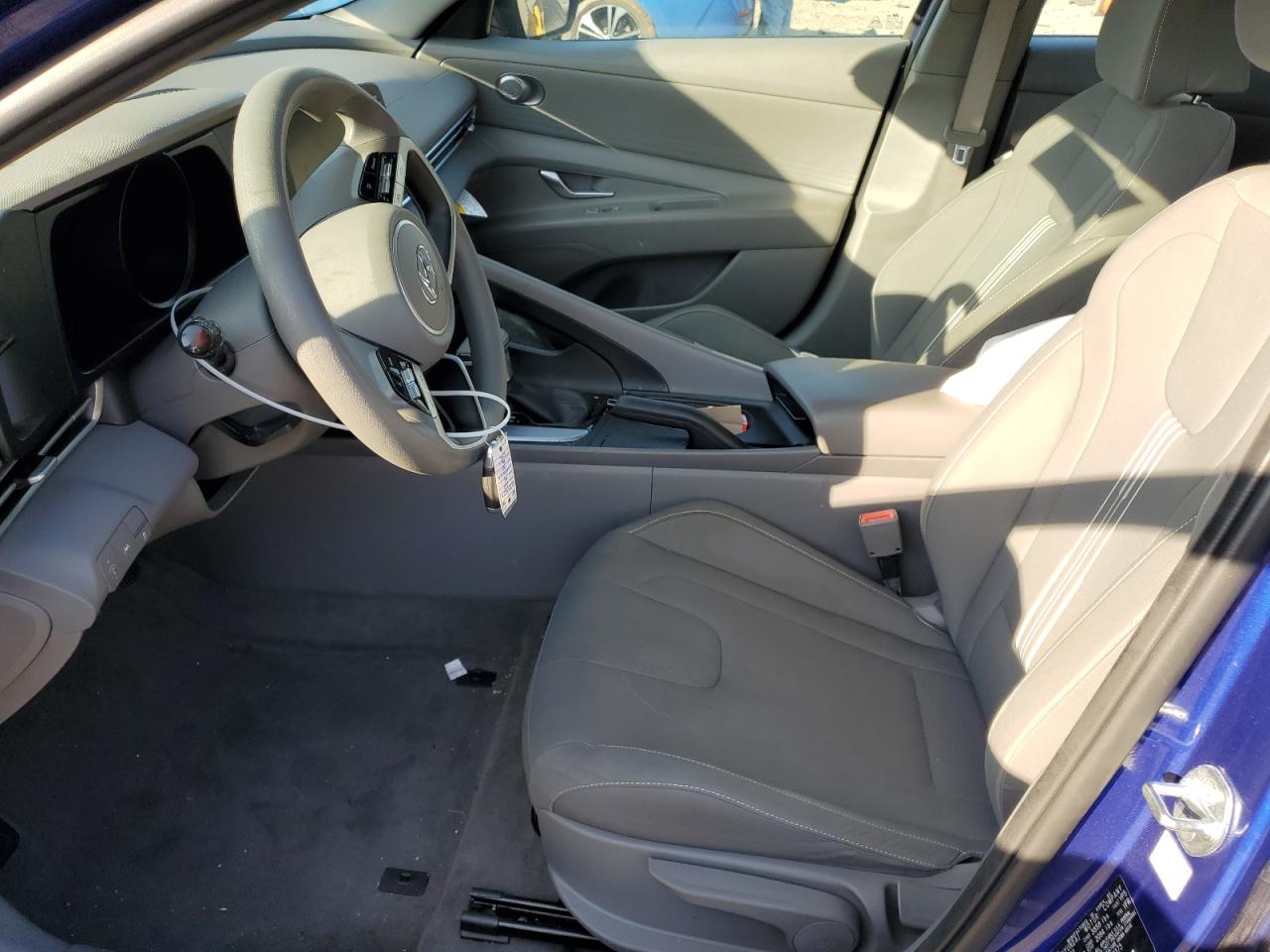 2022 HYUNDAI ELANTRA SEL VIN:KMHLM4AG0NU350373