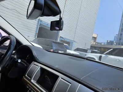 2015 Jaguar XF VIN: