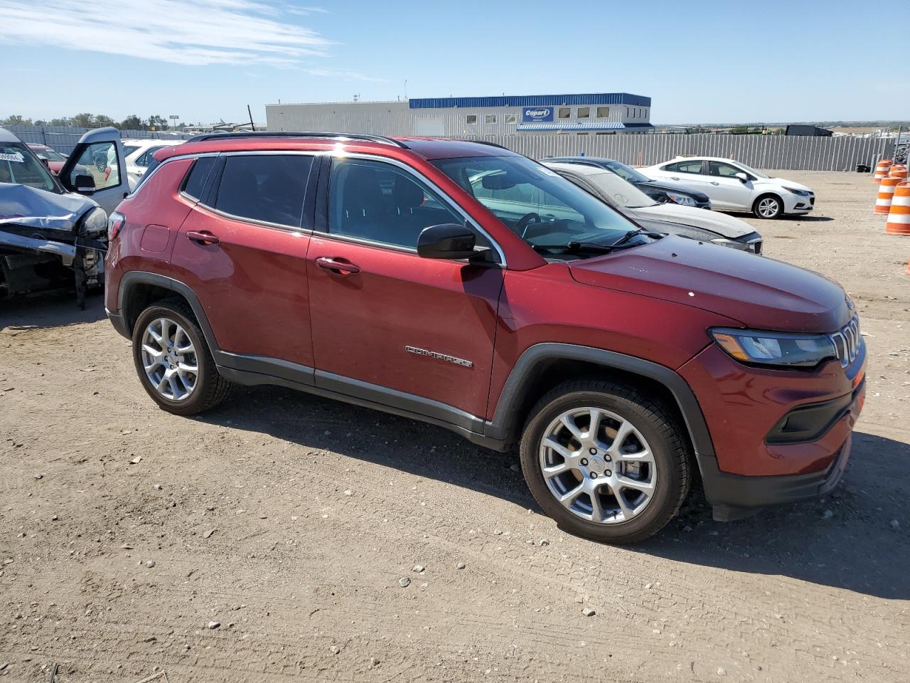 2022 JEEP COMPASS LATITUDE LUX VIN:3C4NJDFB6NT118017