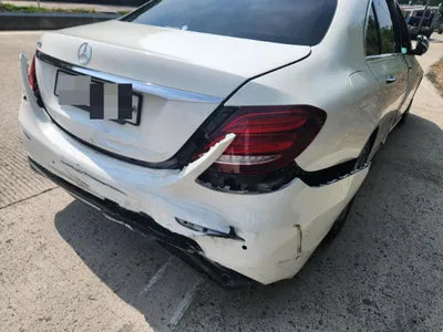 2017 Mercedes-Benz E 300 VIN: