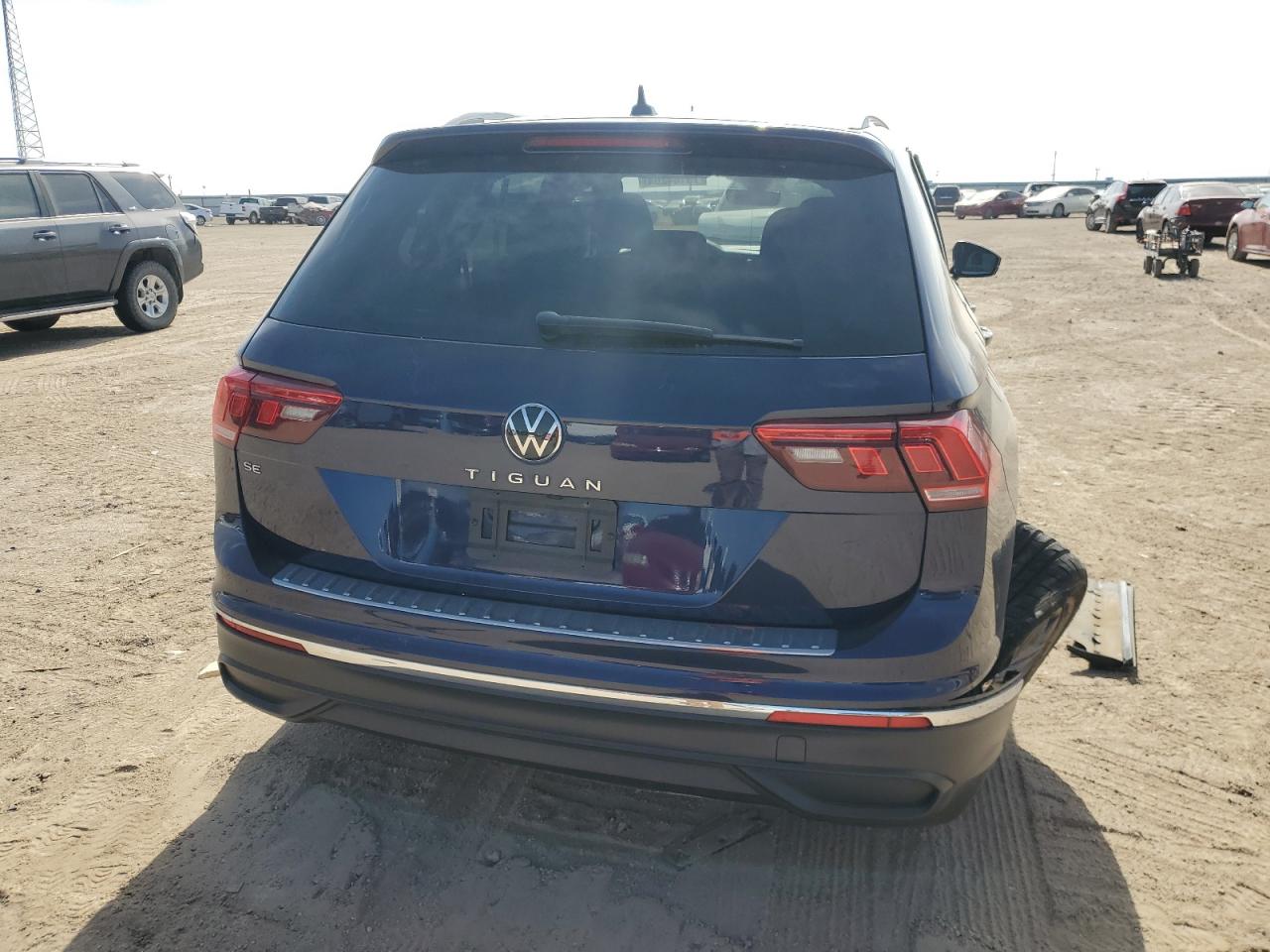 2022 VOLKSWAGEN TIGUAN SE VIN:3VV3B7AX1NM130578