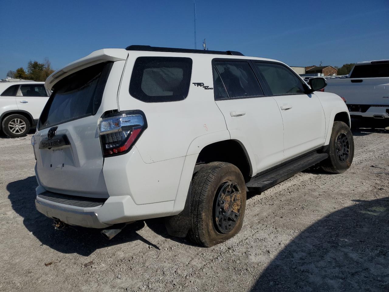 2023 TOYOTA 4RUNNER SE VIN:JTERU5JR3P6194483