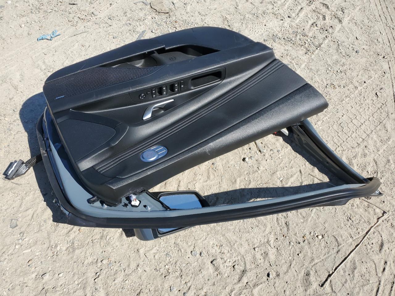 2022 HYUNDAI ELANTRA LIMITED VIN:KMHLN4AJ5NU032256