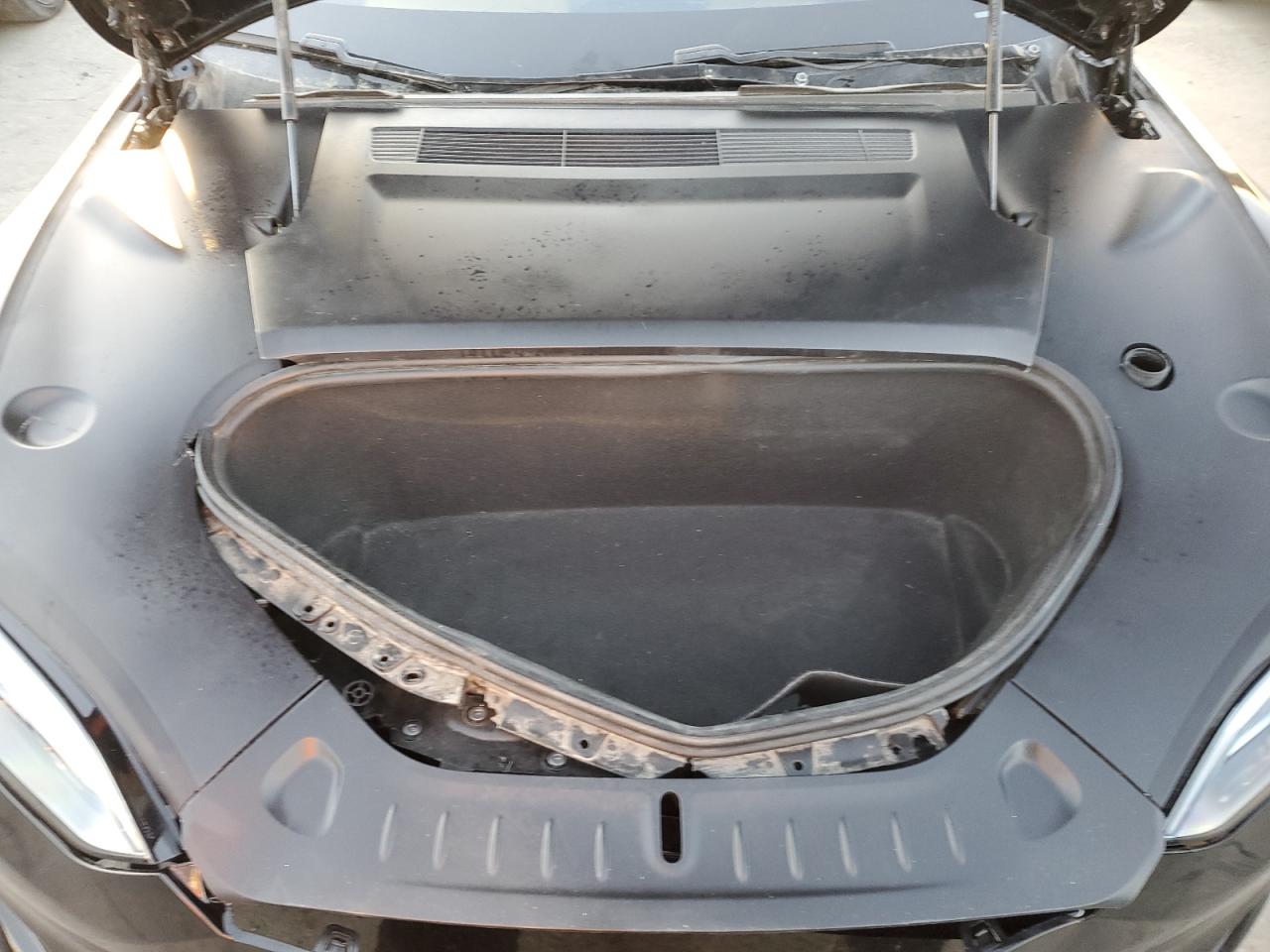 2023 TESLA MODEL S  VIN:5YJSA1E62PF510435