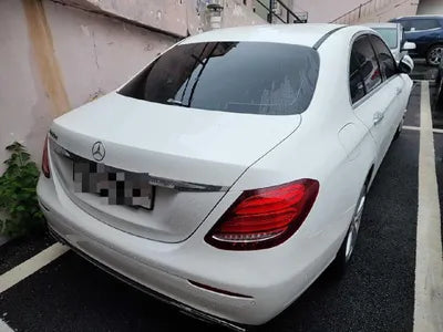 2016 Mercedes-Benz E 220 VIN: