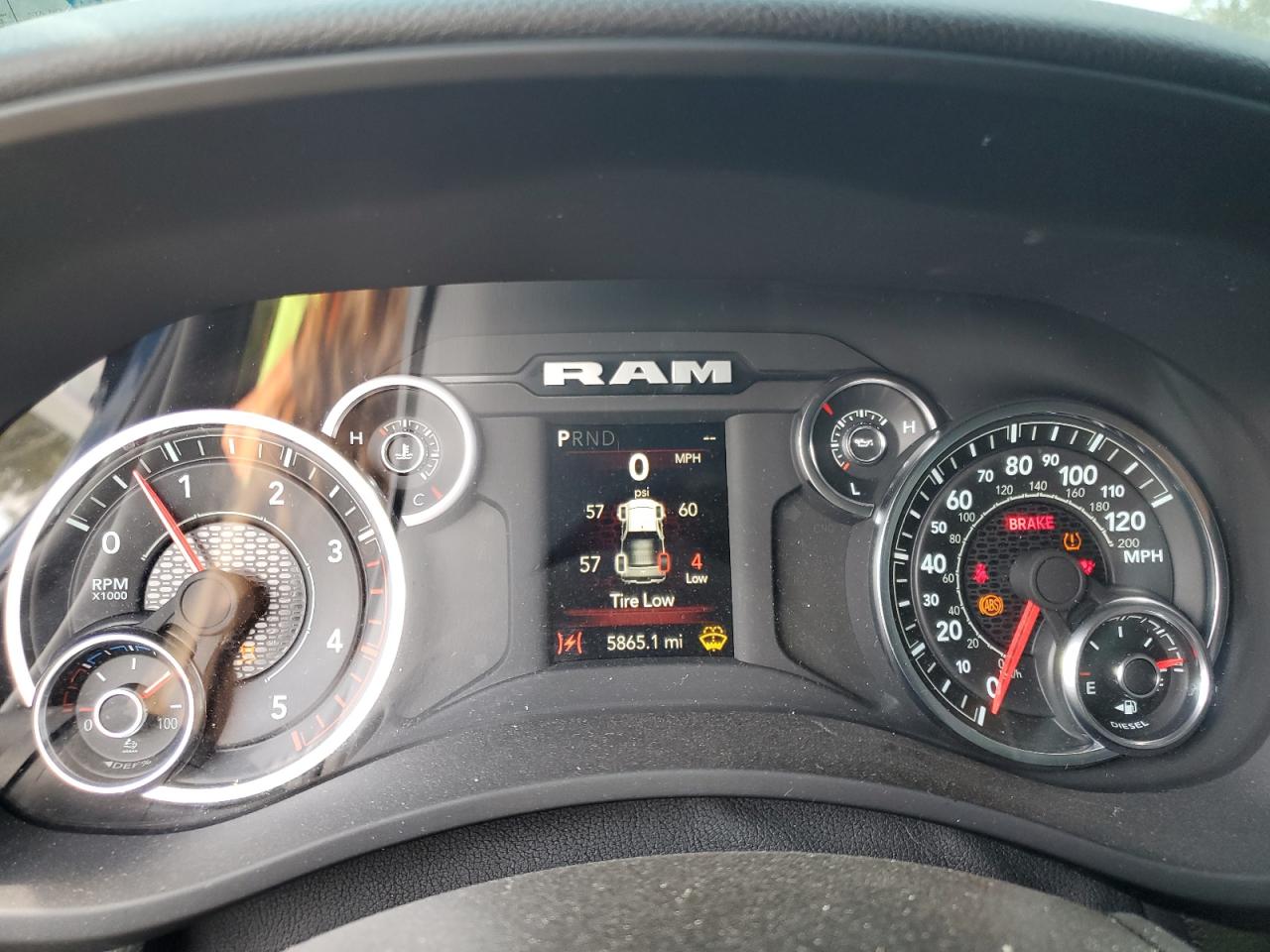 2024 RAM 2500 BIG HORN VIN:3C6UR5DL4RG327137