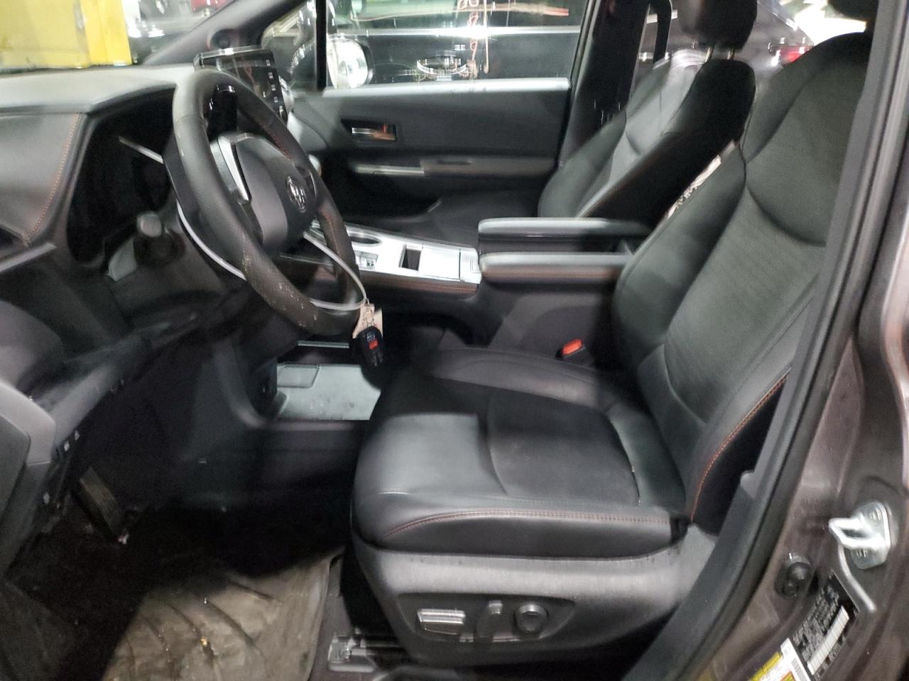 2022 TOYOTA SIENNA XSE VIN:5TDDSKFC5NS061079