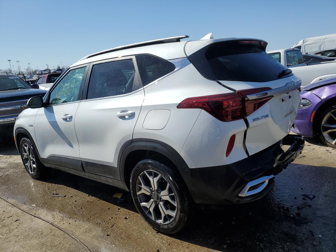 2022 KIA SELTOS EX VIN:KNDERCAA3N7247015