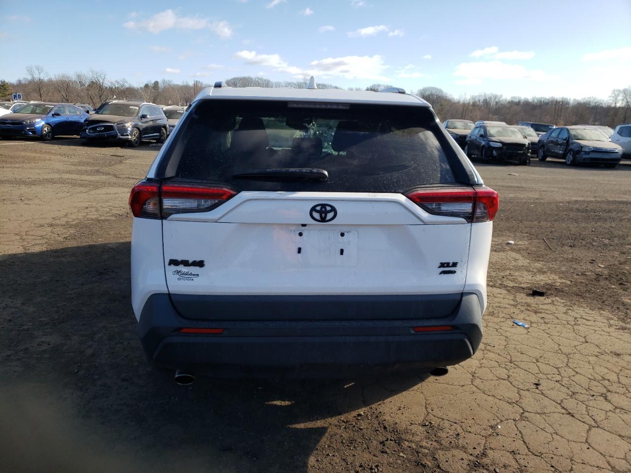 2022 TOYOTA RAV4 XLE VIN:2T3P1RFV2NC274355