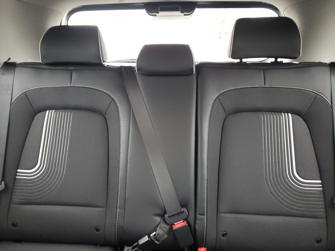 2022 HYUNDAI VENUE SEL VIN:KMHRC8A33NU165994