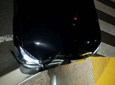 2017 Mercedes-Benz C 200 WDDWF4CB4JF630735 VIN:WDDWF4CB4JF630735