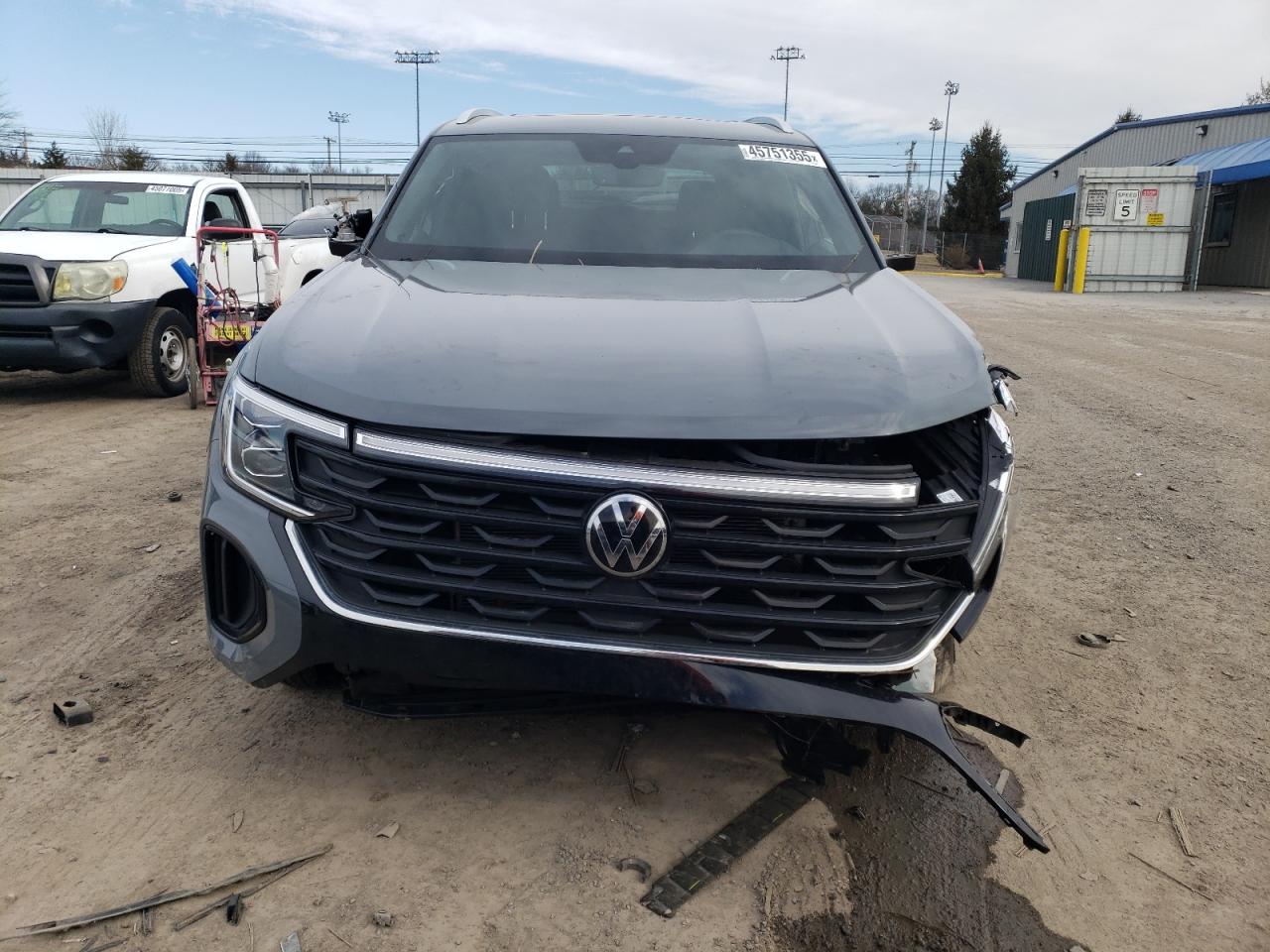 2024 VOLKSWAGEN ATLAS CROSS SPORT SE VIN:1V2KE2CA7RC223205