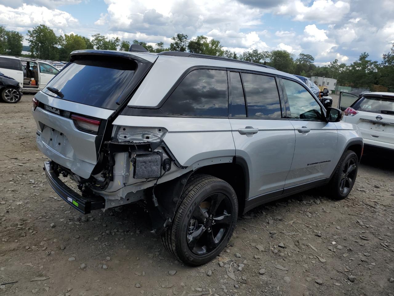 2024 JEEP GRAND CHEROKEE LAREDO VIN:1C4RJHAGXRC238738