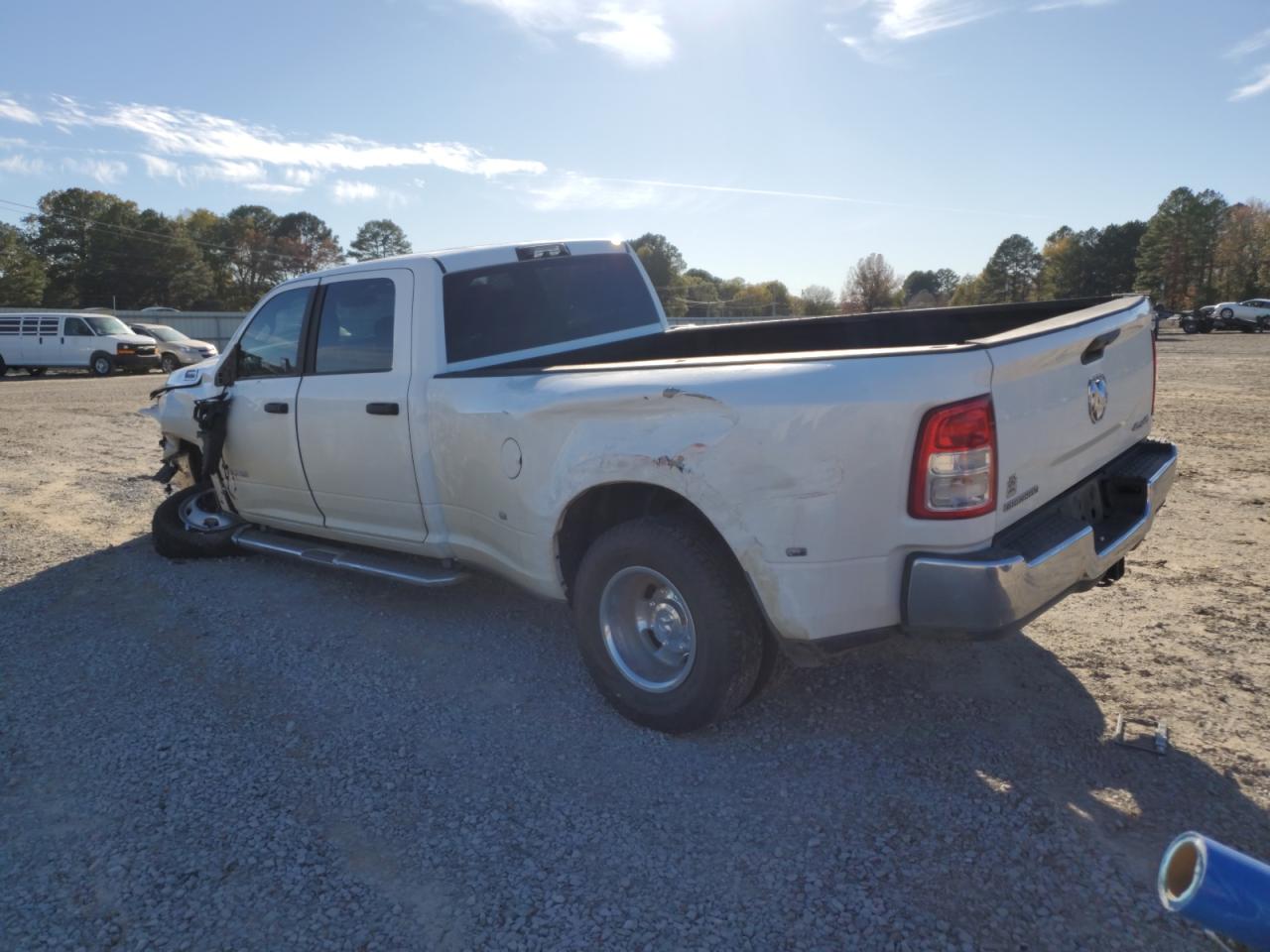 2024 RAM 3500 BIG HORN VIN:3C63RRHL2RG280980