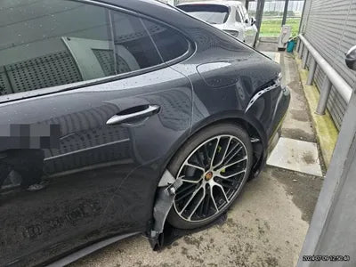 2023 Porsche Panamera VIN:
