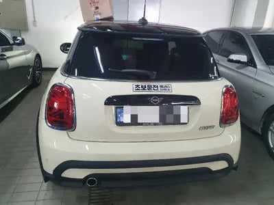 2022 MINI Cooper VIN: