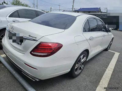 2017 Mercedes-Benz E 300 VIN: