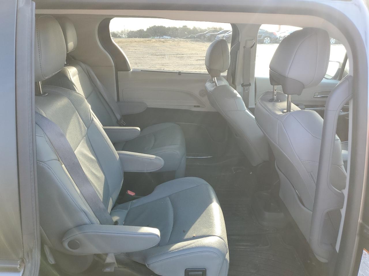 2022 TOYOTA SIENNA LIMITED VIN:5TDZSKFC6NS050288