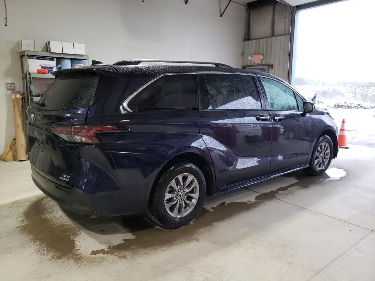 2023 TOYOTA SIENNA XLE VIN:5TDYRKEC2PS172660