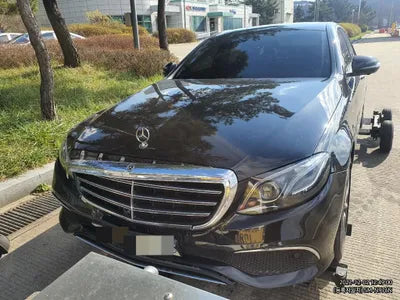 2017 Mercedes-Benz E 300 WDDZF4JB7JA323282 VIN:WDDZF4JB7JA323282