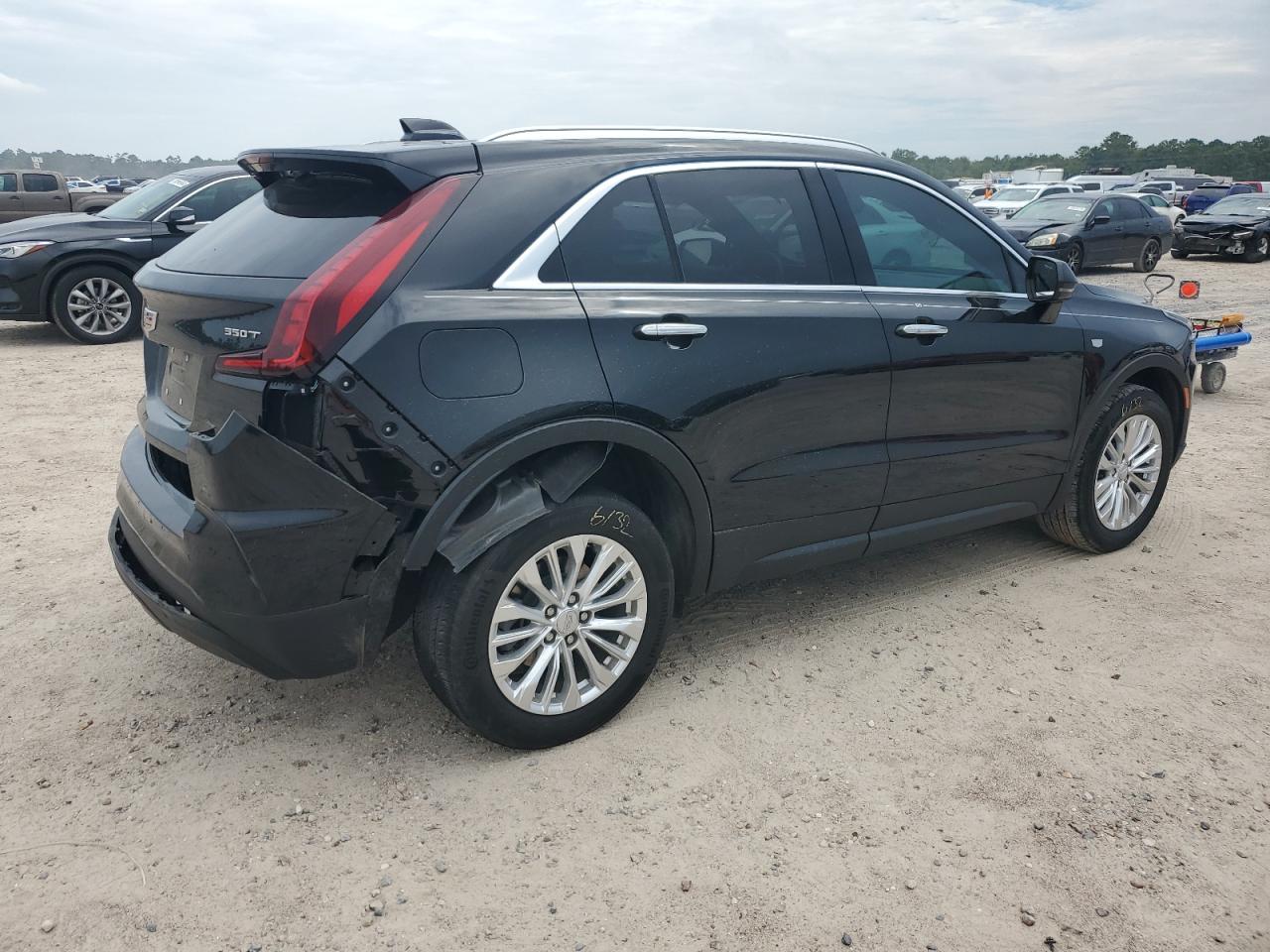 2024 CADILLAC XT4 LUXURY VIN:1GYAZAR44RF111032