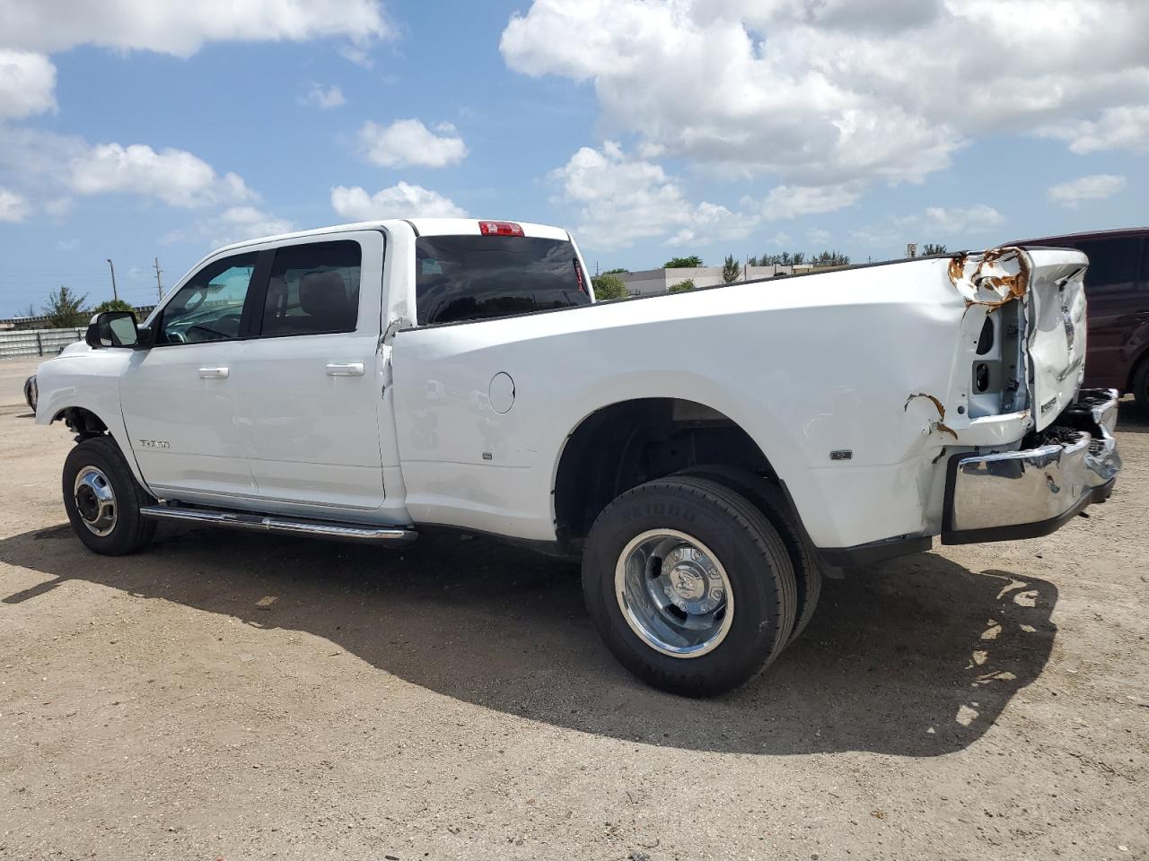 2022 RAM 3500 BIG HORN/LONE STAR VIN:3C63RRHL3NG276611