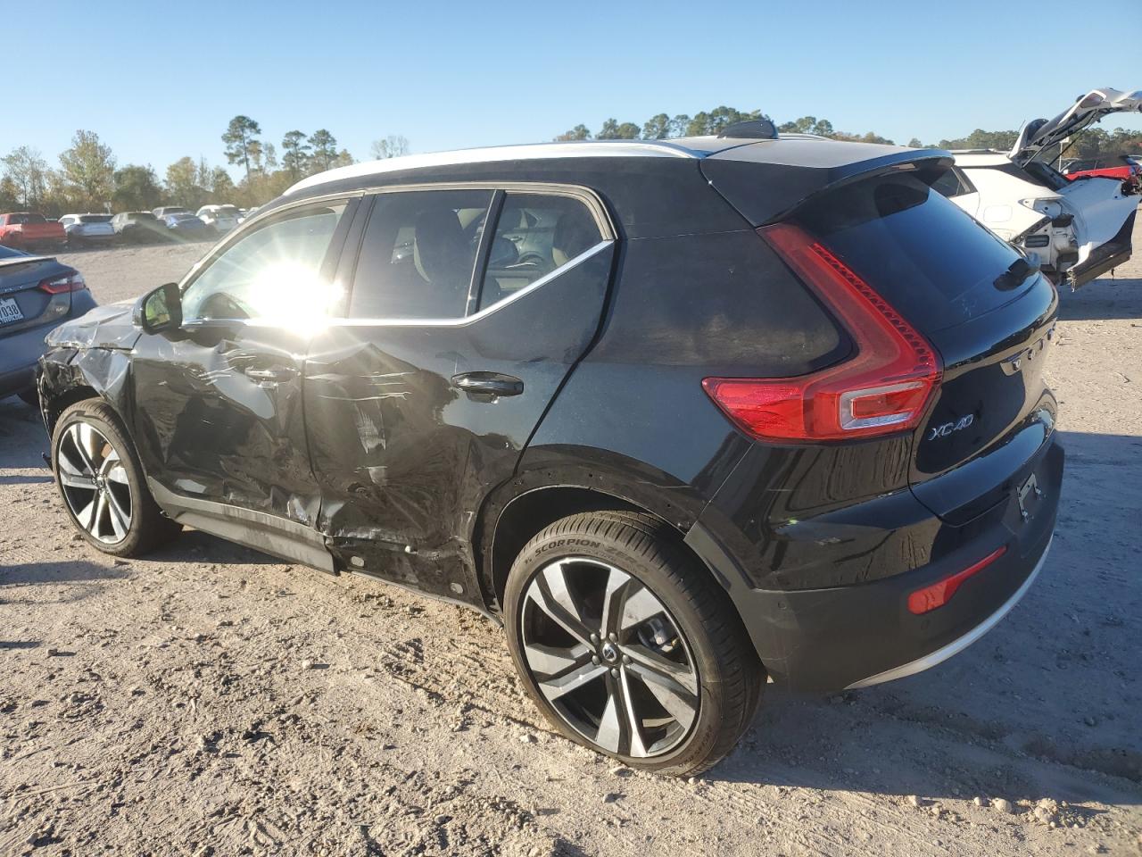 2024 VOLVO XC40 ULTIMATE VIN:YV4L12UF0R2313942