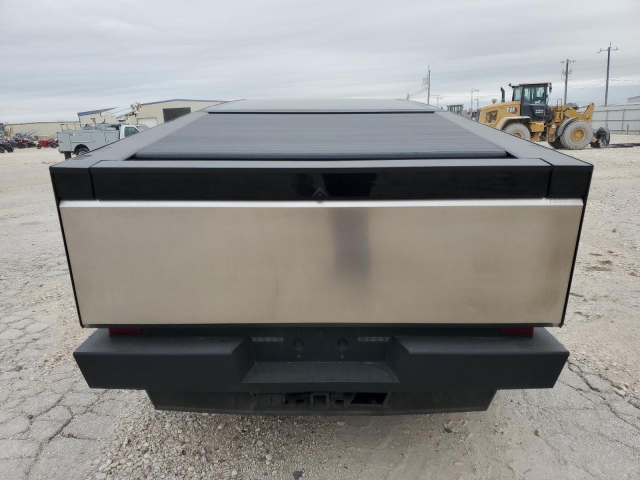 2024 TESLA CYBERTRUCK  VIN:7G2CEHED3RA000771