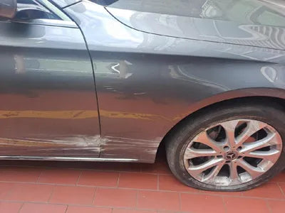 2019 Mercedes-Benz E 300 VIN: