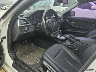 2016 BMW 320 WBA8C5102GK463453 VIN:WBA8C5102GK463453