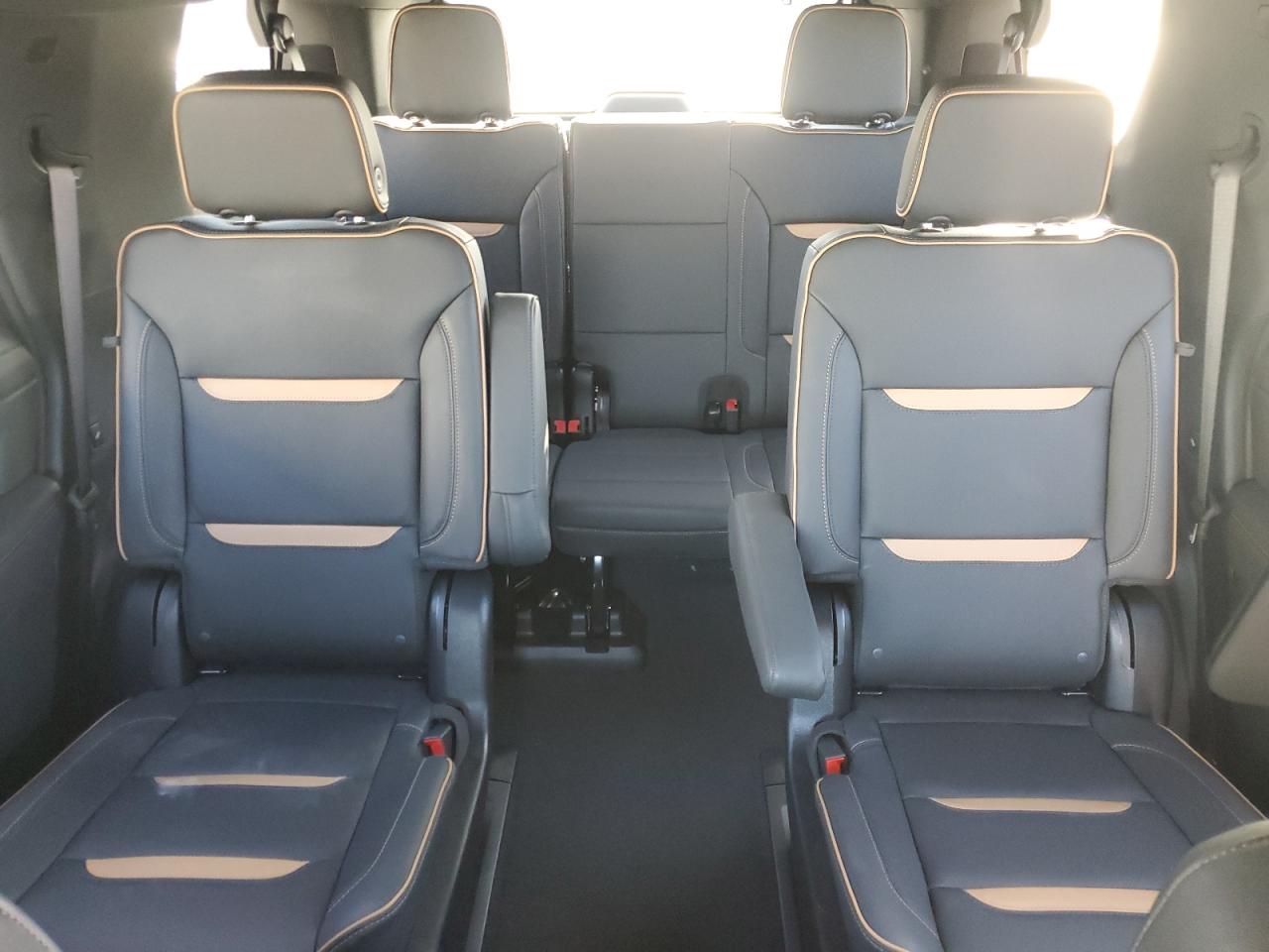 2024 GMC YUKON AT4 VIN:1GKS2CKL8RR380827