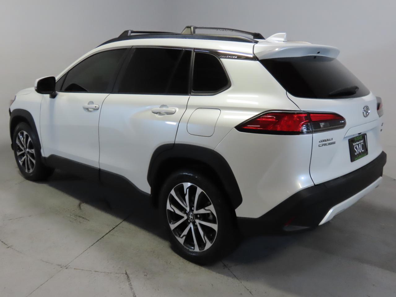 2022 TOYOTA COROLLA CROSS XLE VIN:7MUDAABG8NV032932