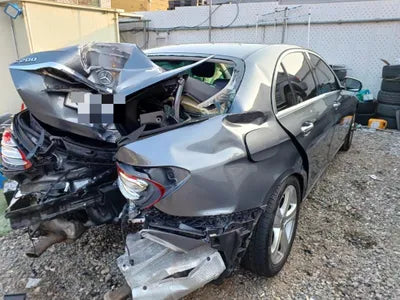 2017 Mercedes-Benz E 200 VIN: