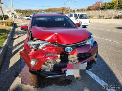 2017 Toyota RAV4 VIN:
