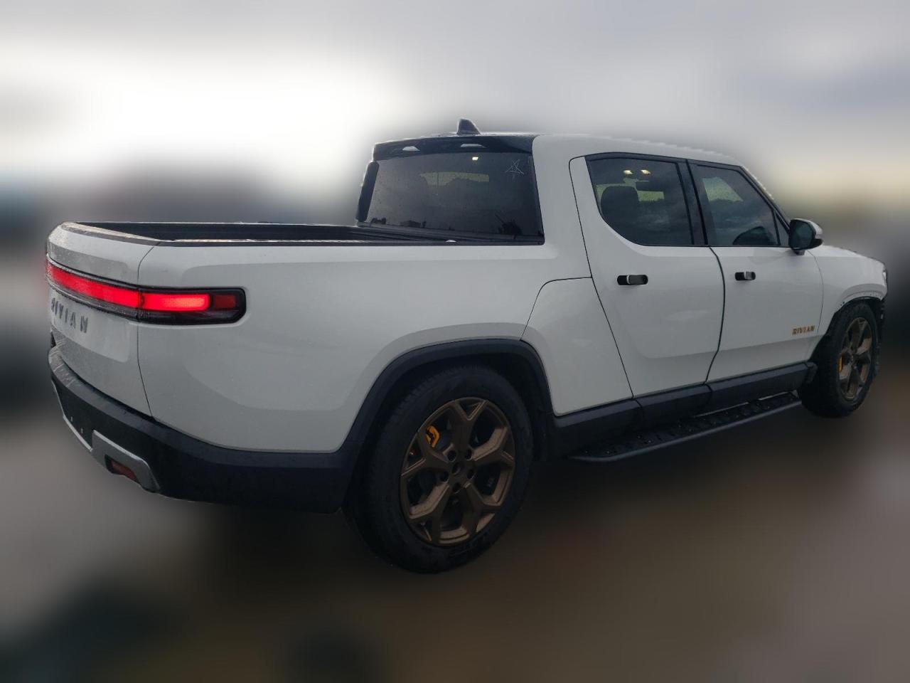 2022 RIVIAN R1T ADVENTURE VIN:7FCTGAAAXNN015812