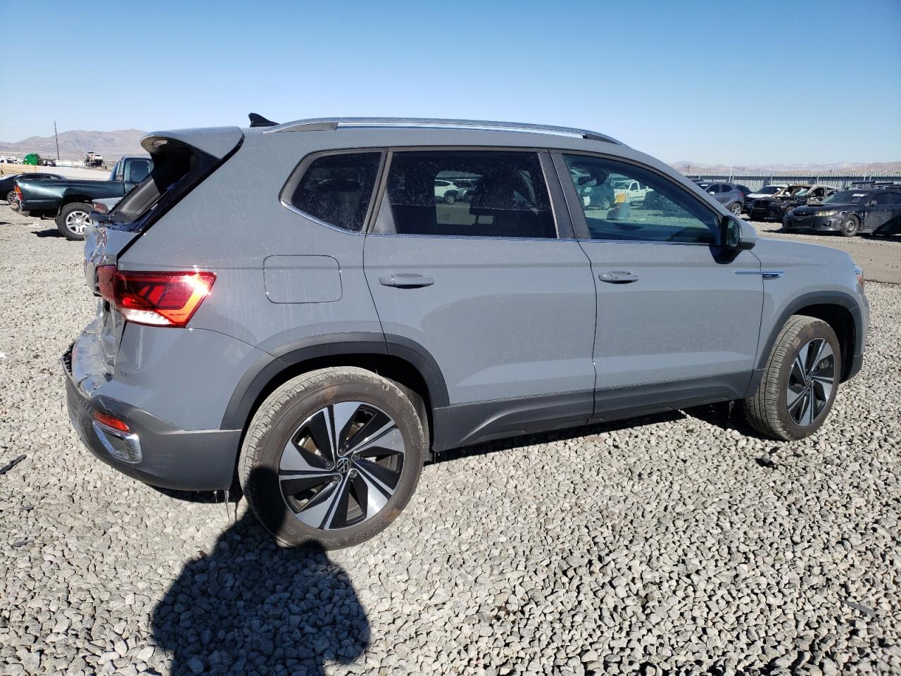 2024 VOLKSWAGEN TAOS SE VIN:3VVVX7B21RM058753