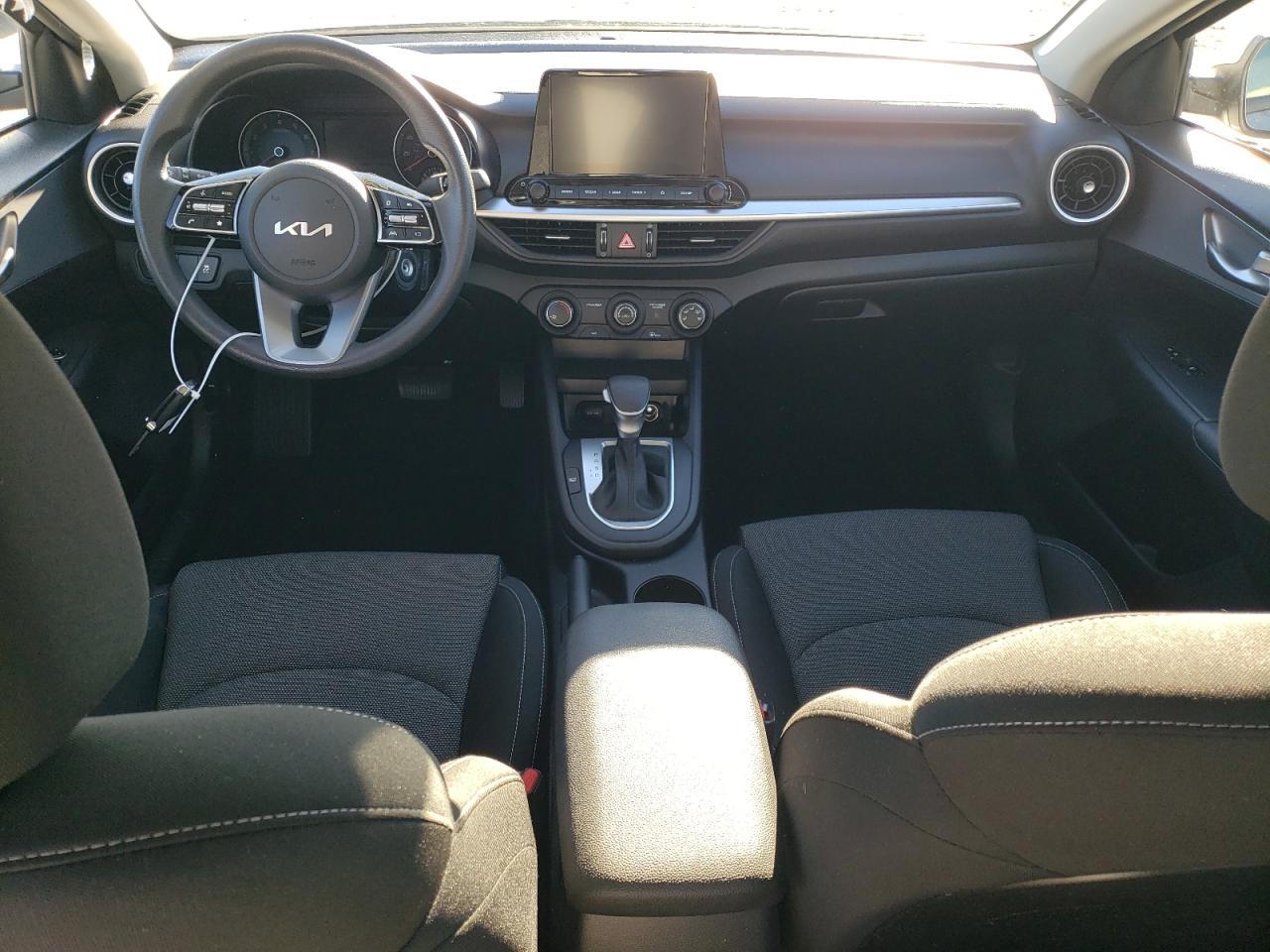 2023 KIA FORTE LX VIN:3KPF24AD9PE542762