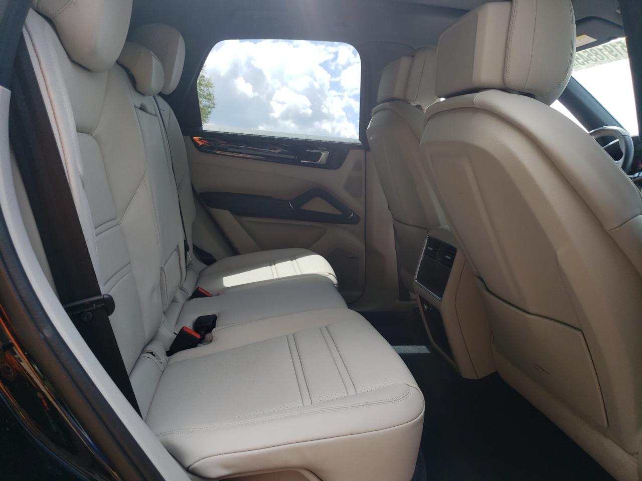 2022 PORSCHE CAYENNE  VIN:WP1AA2AY8NDA04247