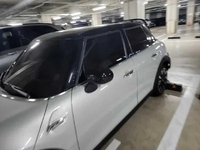 2020 MINI Cooper VIN: