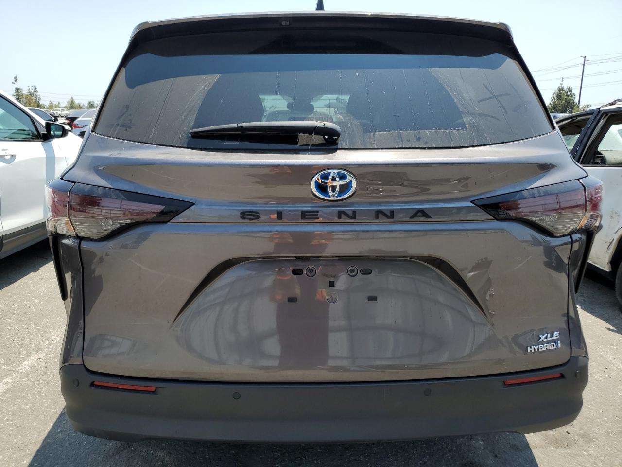 2023 TOYOTA SIENNA XLE VIN:5TDYRKEC1PS137916