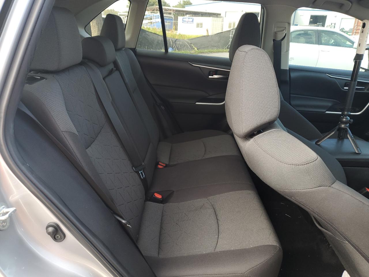 2022 TOYOTA RAV4 XLE VIN:2T3W1RFV3NC204133