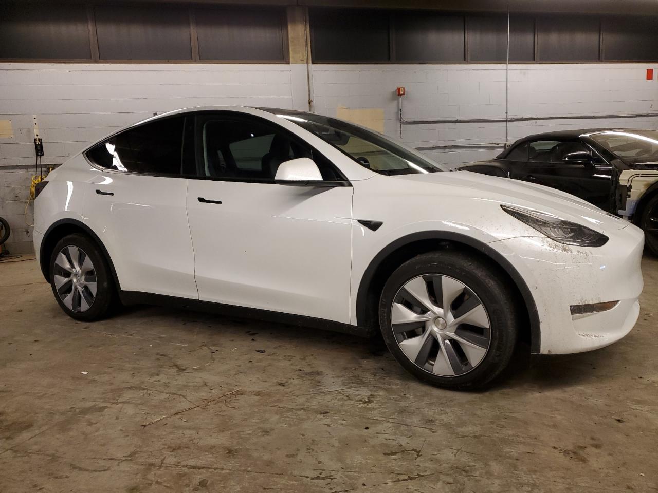 2022 TESLA MODEL Y  VIN:7SAYGDEEXNA013017