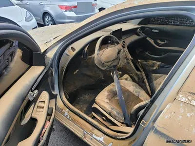 2016 Mercedes-Benz C 200 NONE VIN: