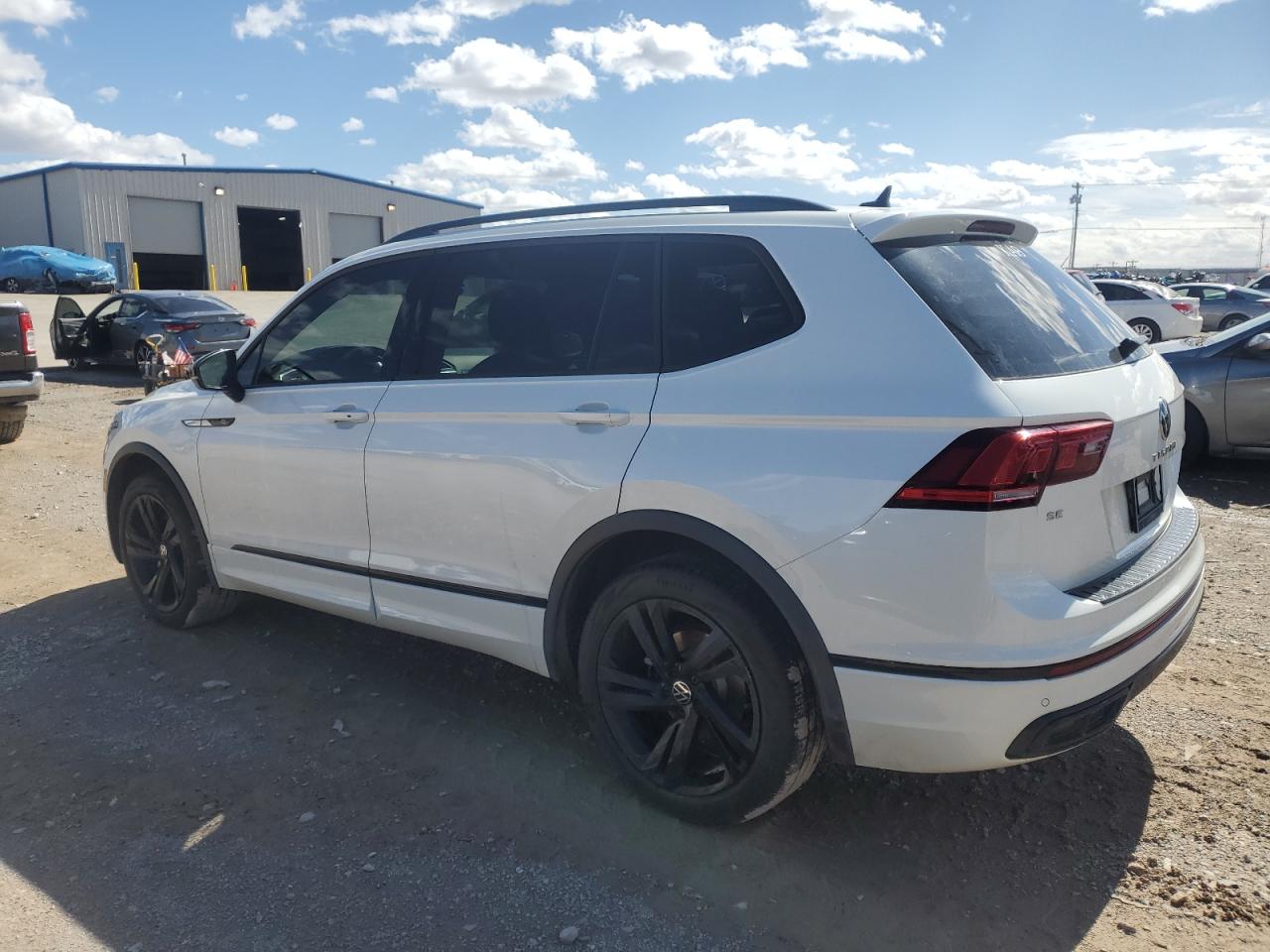 2023 VOLKSWAGEN TIGUAN SE R-LINE BLACK VIN:3VVCB7AX1PM017460