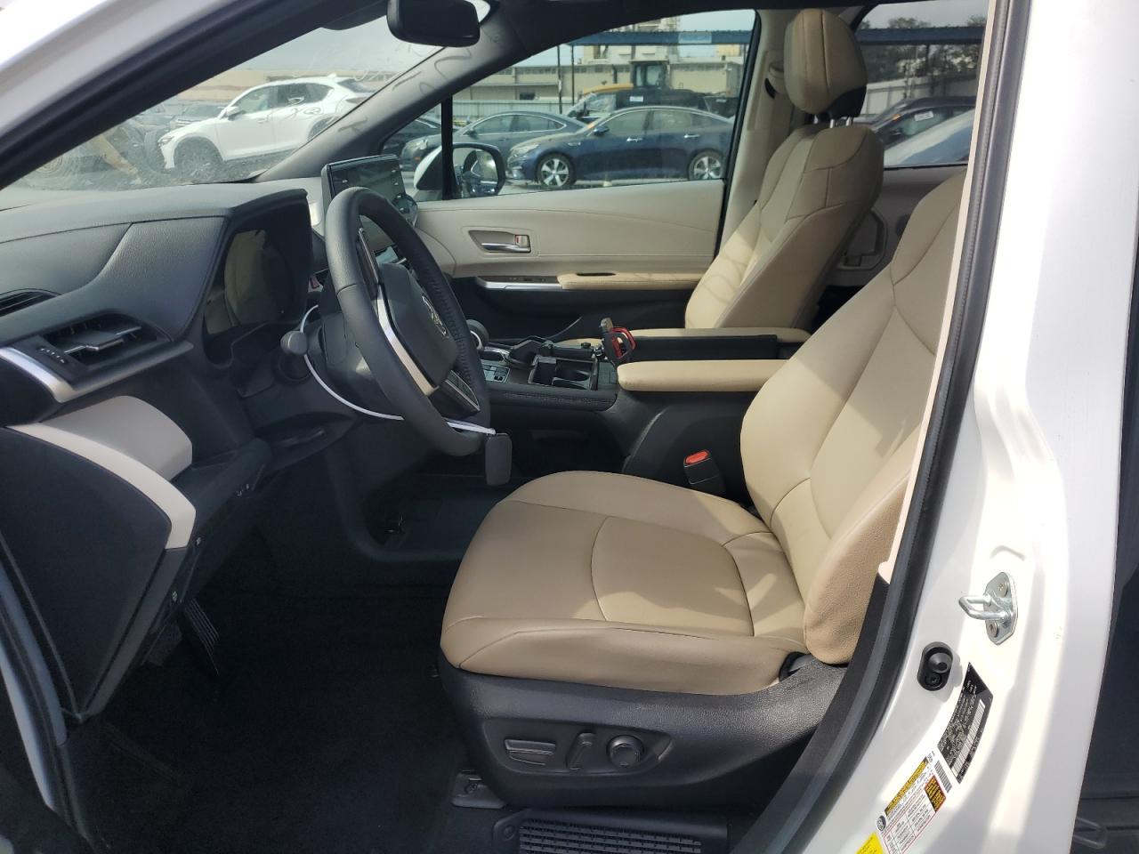 2024 TOYOTA SIENNA XLE VIN:5TDYRKEC0RS198998